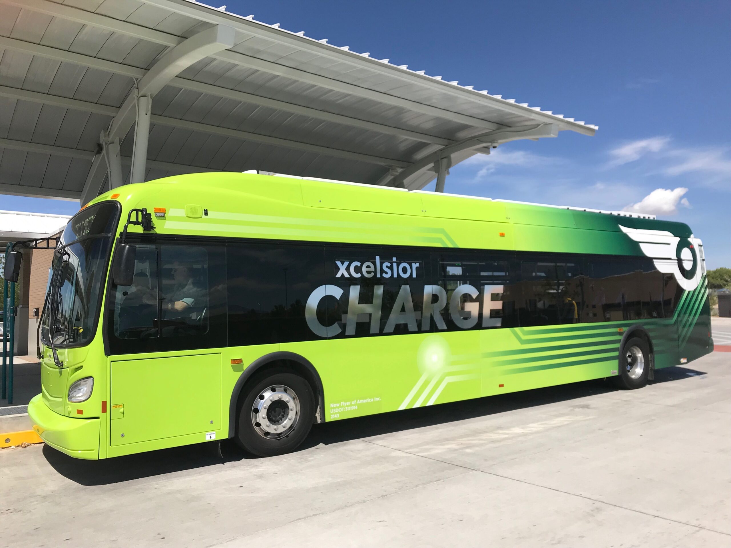 MY20 New Flyer XE40 191003 scaled 1